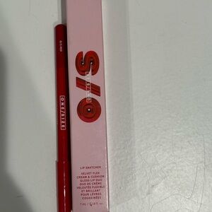 ONE/SIZE Red Velvet Lip Snatcher